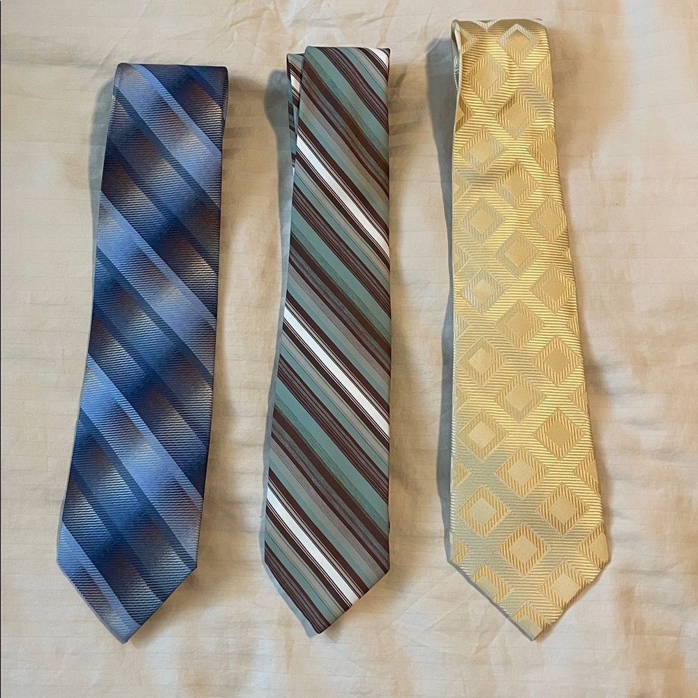 Van‎ Heusen Yellow Geometric Men's Tie